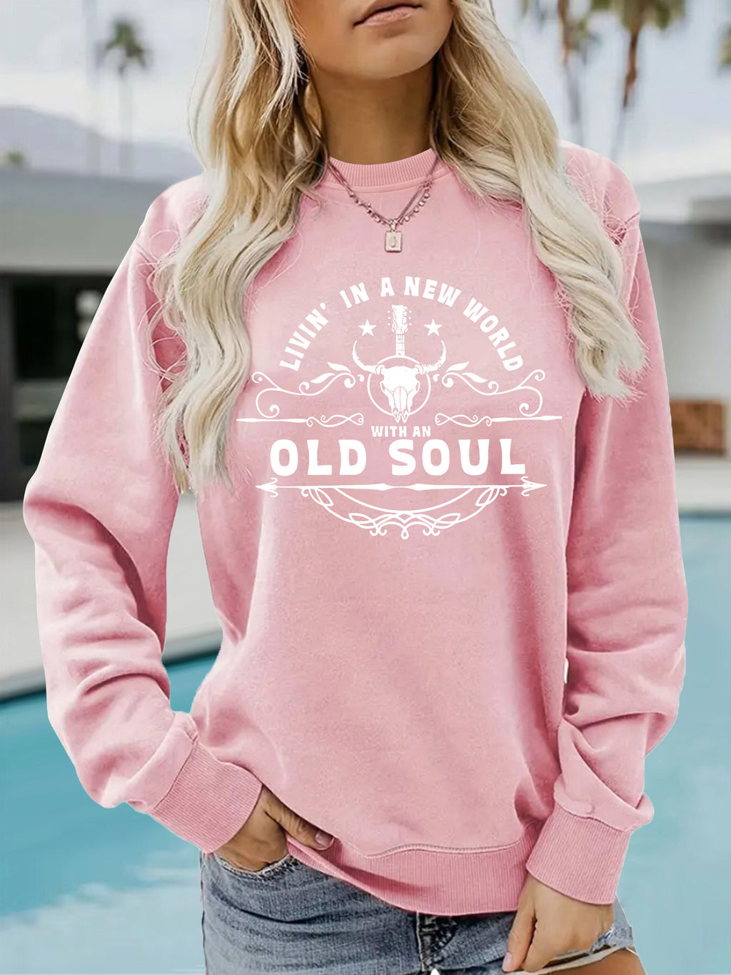 Sweatshirt Caveira e Letras — Estilo Dark