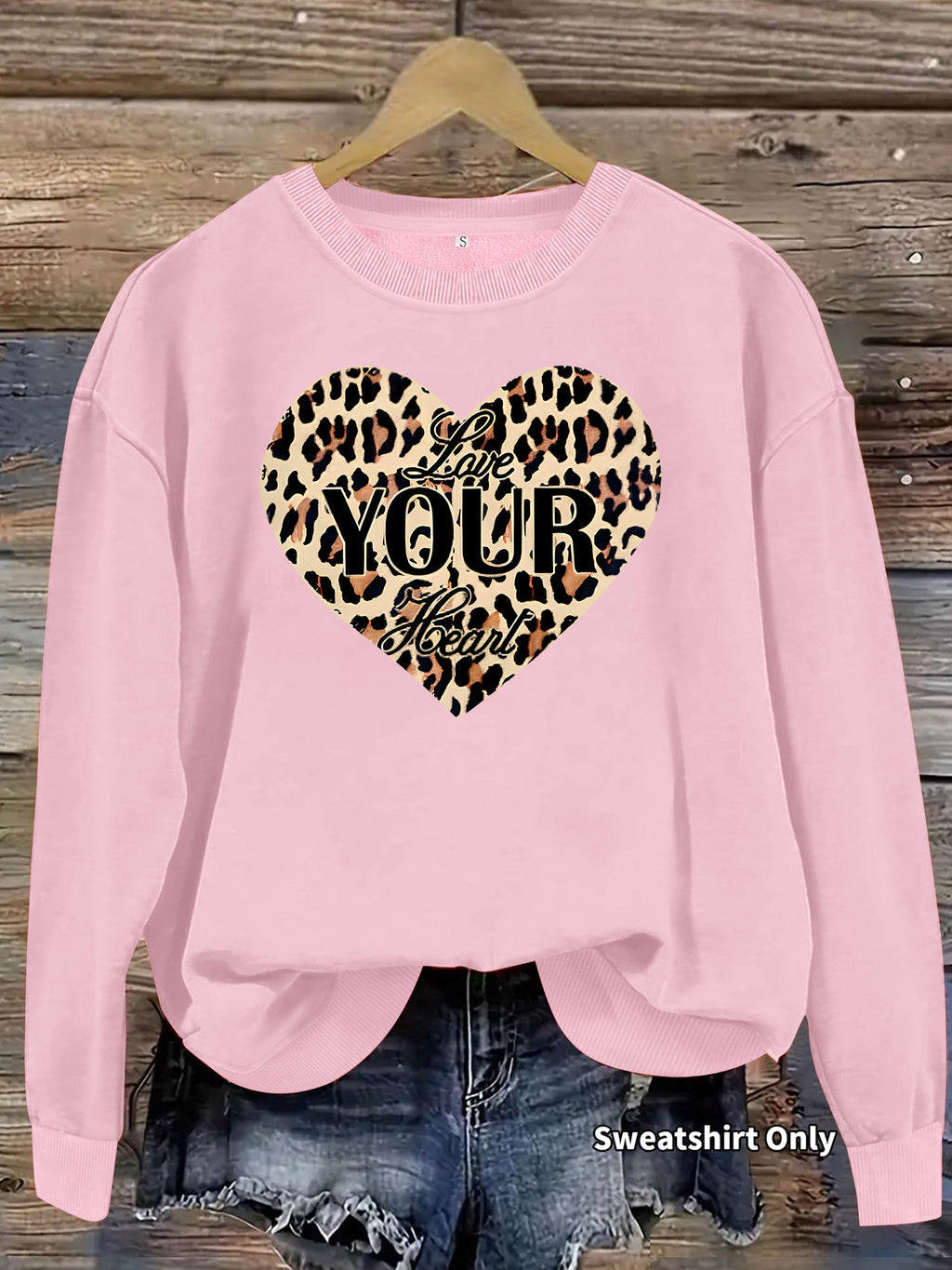 Sweatshirt Coração Leopardo — Estilo Selvagem