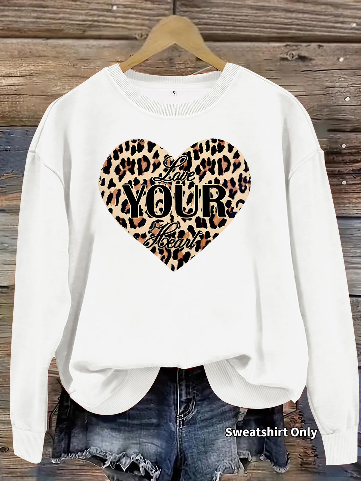 Sweatshirt Coração Leopardo — Estilo Selvagem