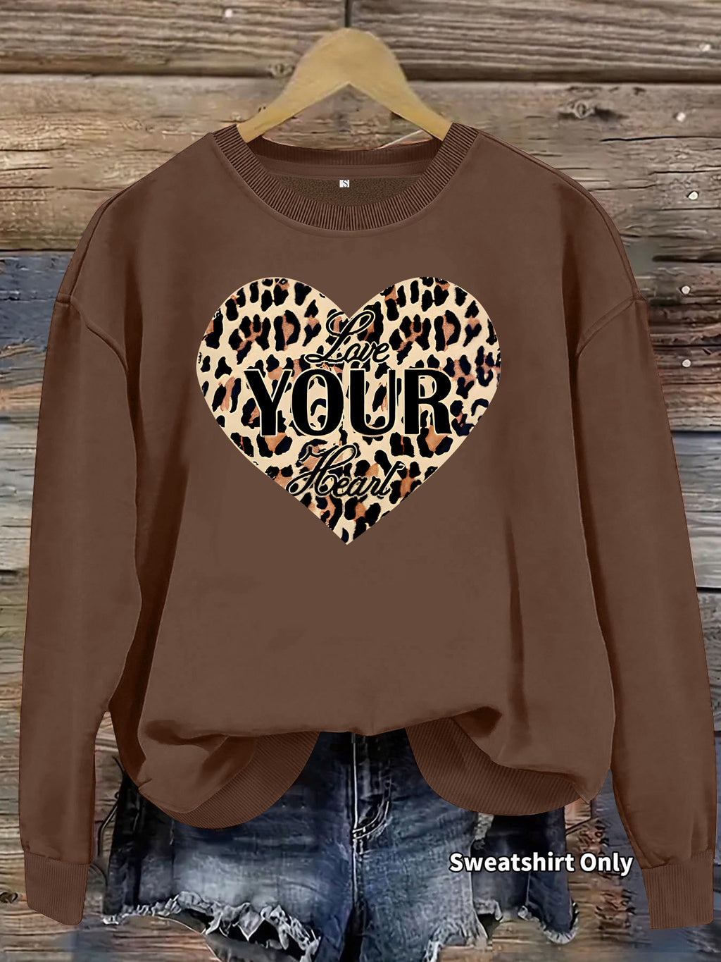 Sweatshirt Coração Leopardo — Estilo Selvagem