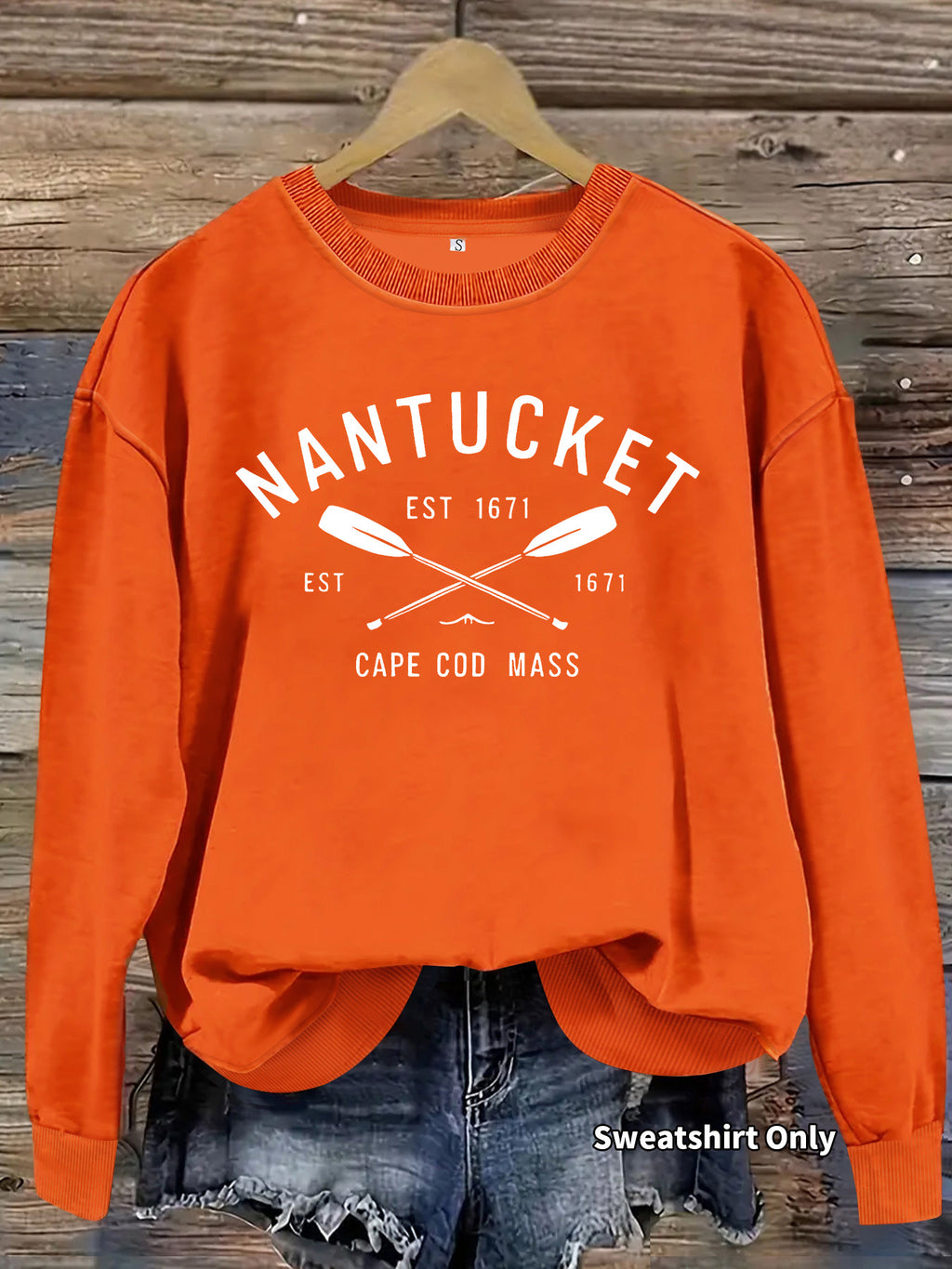 Long sleeved sweatshirt