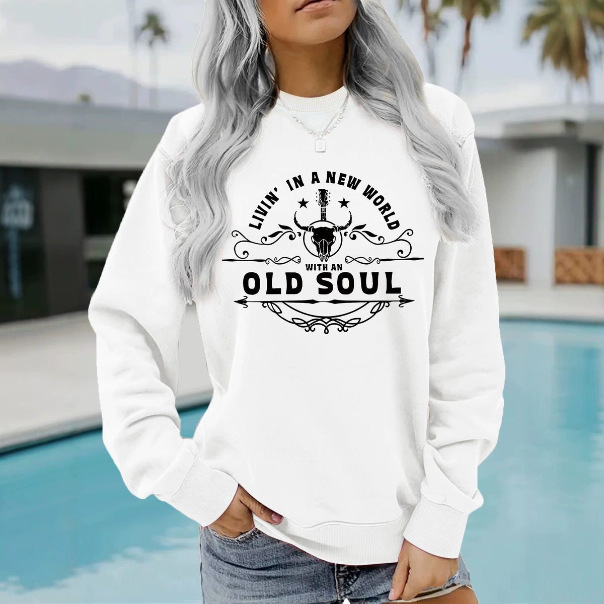 Sweatshirt Caveira e Letras — Estilo Dark